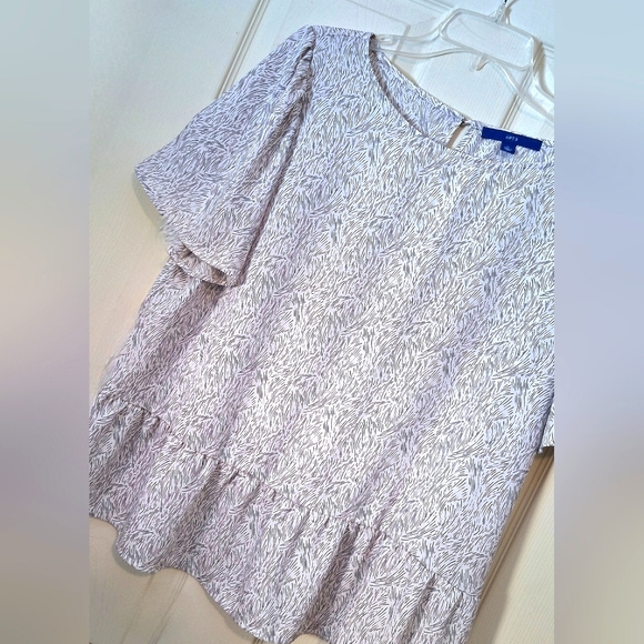 'Apt 9' shirt, black on white, flutter sleeves, bottom hem ruffle, Sz. XL - Picture 4 of 7